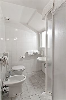 Trastevere Hotel Cisterna Rome Exterior photo