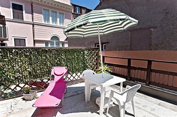 Trastevere Hotel Cisterna Rome Exterior photo